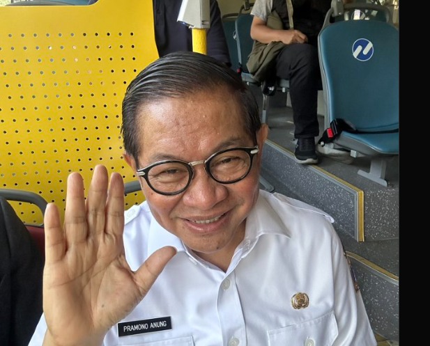 Gubernur DKI Jakarta Pramono Anung  menegaskan pemerintah provinsi tidak akan mengambil keputusan reaktif, terkait status bantuan sosial yang diterima pelaku peledakan di SMAN 72 Jakarta. (X@pramonoanung)